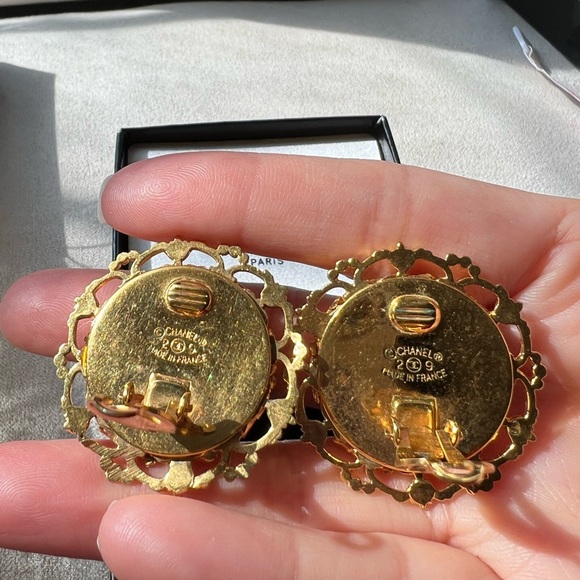 Chanel vintage collectors item Earrings - Picture 4 of 8